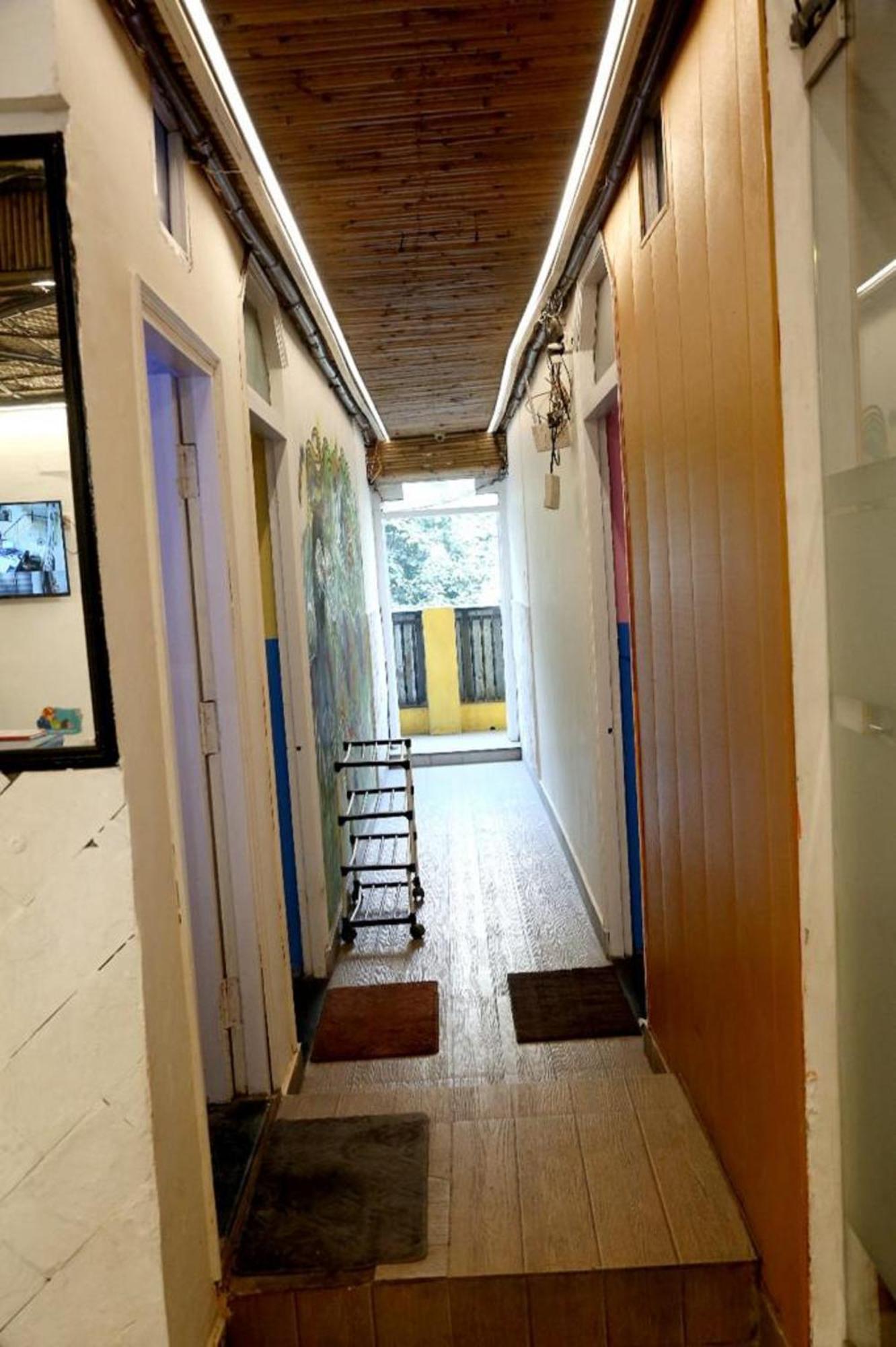 ניו דלהי Bunk Hostel Delhi Best Backpacking Accommodation מראה חיצוני תמונה
