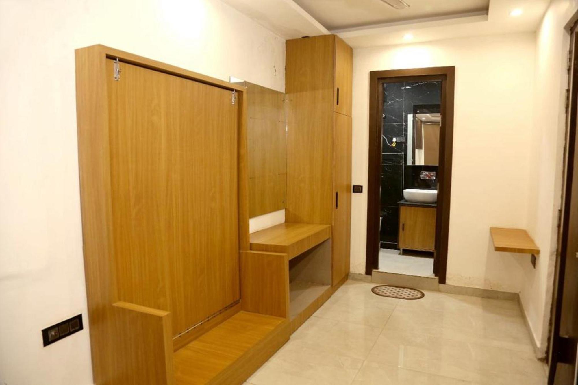 ניו דלהי Bunk Hostel Delhi Best Backpacking Accommodation מראה חיצוני תמונה